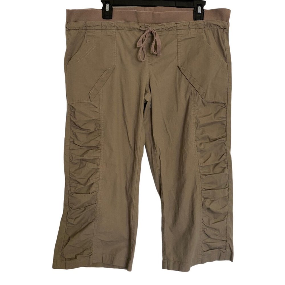Contrast By XCVI Women's XL Tan Beige Yoga Capri Cargo Pants Knit Waist Wide Leg